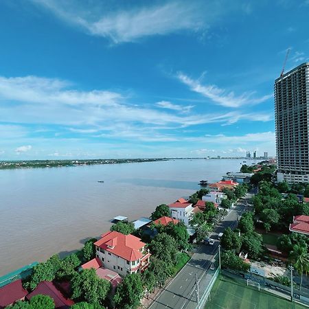 Infinity 28 Hotel And Residence Phnom Penh Bagian luar foto