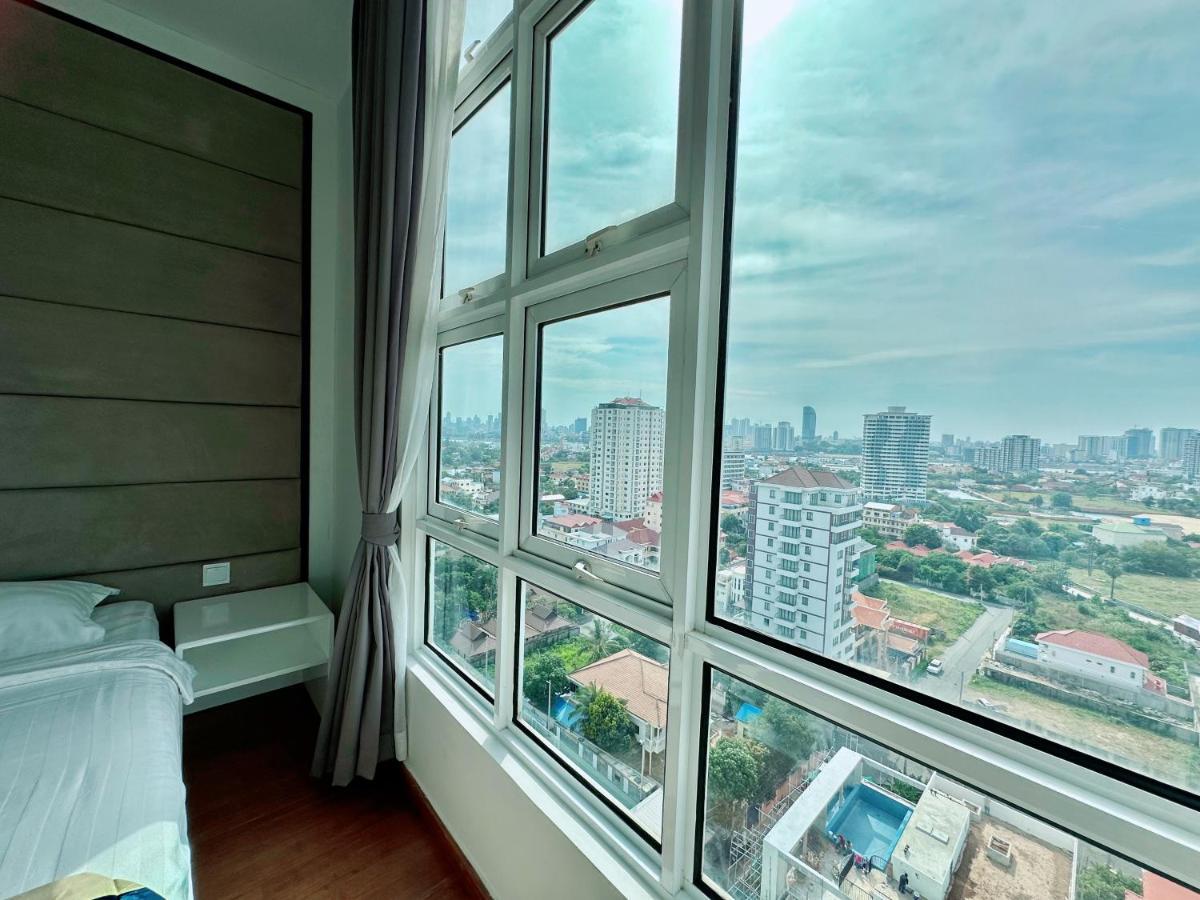 Infinity 28 Hotel And Residence Phnom Penh Bagian luar foto