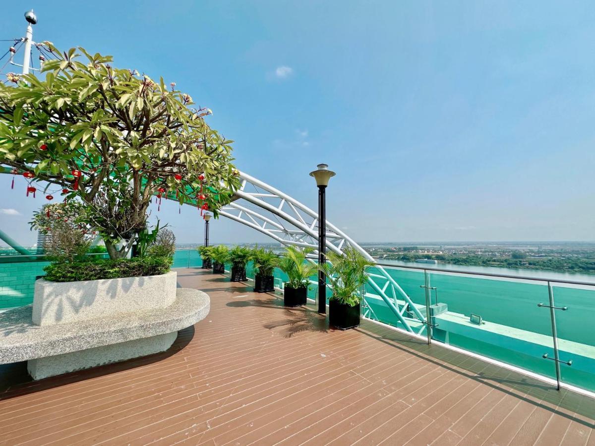 Infinity 28 Hotel And Residence Phnom Penh Bagian luar foto