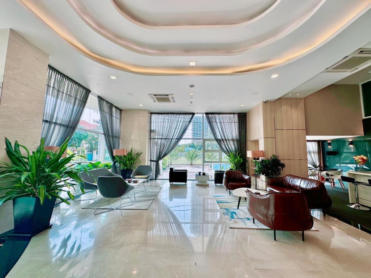Infinity 28 Hotel And Residence Phnom Penh Bagian luar foto