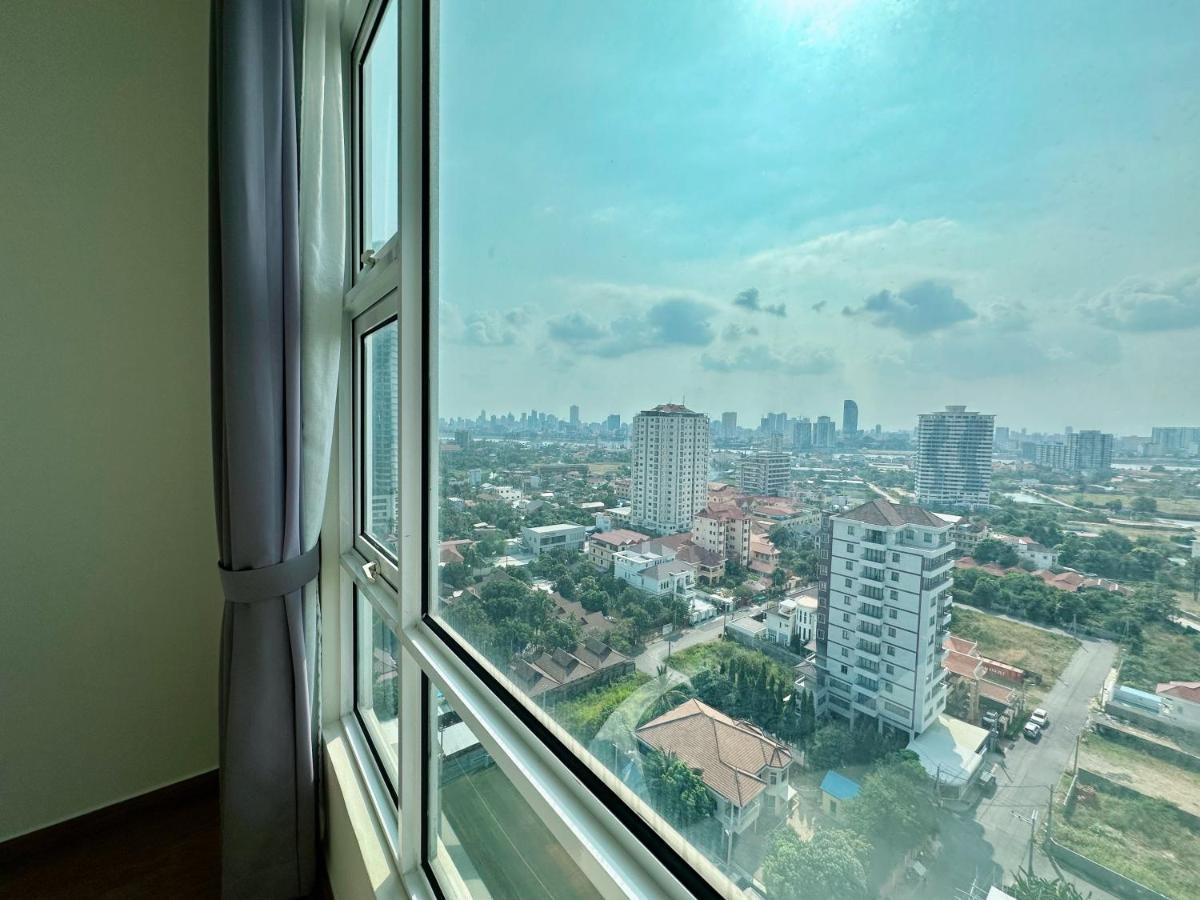 Infinity 28 Hotel And Residence Phnom Penh Bagian luar foto