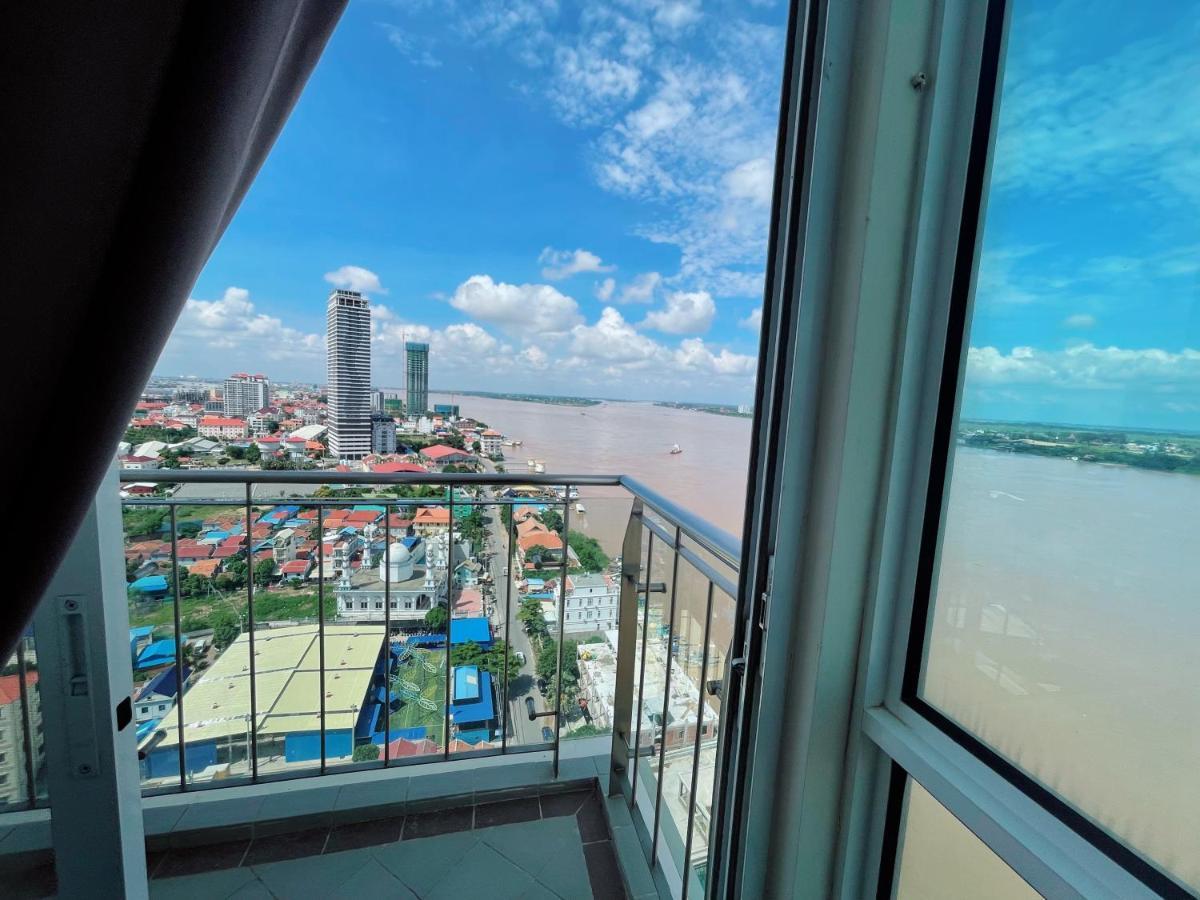 Infinity 28 Hotel And Residence Phnom Penh Bagian luar foto