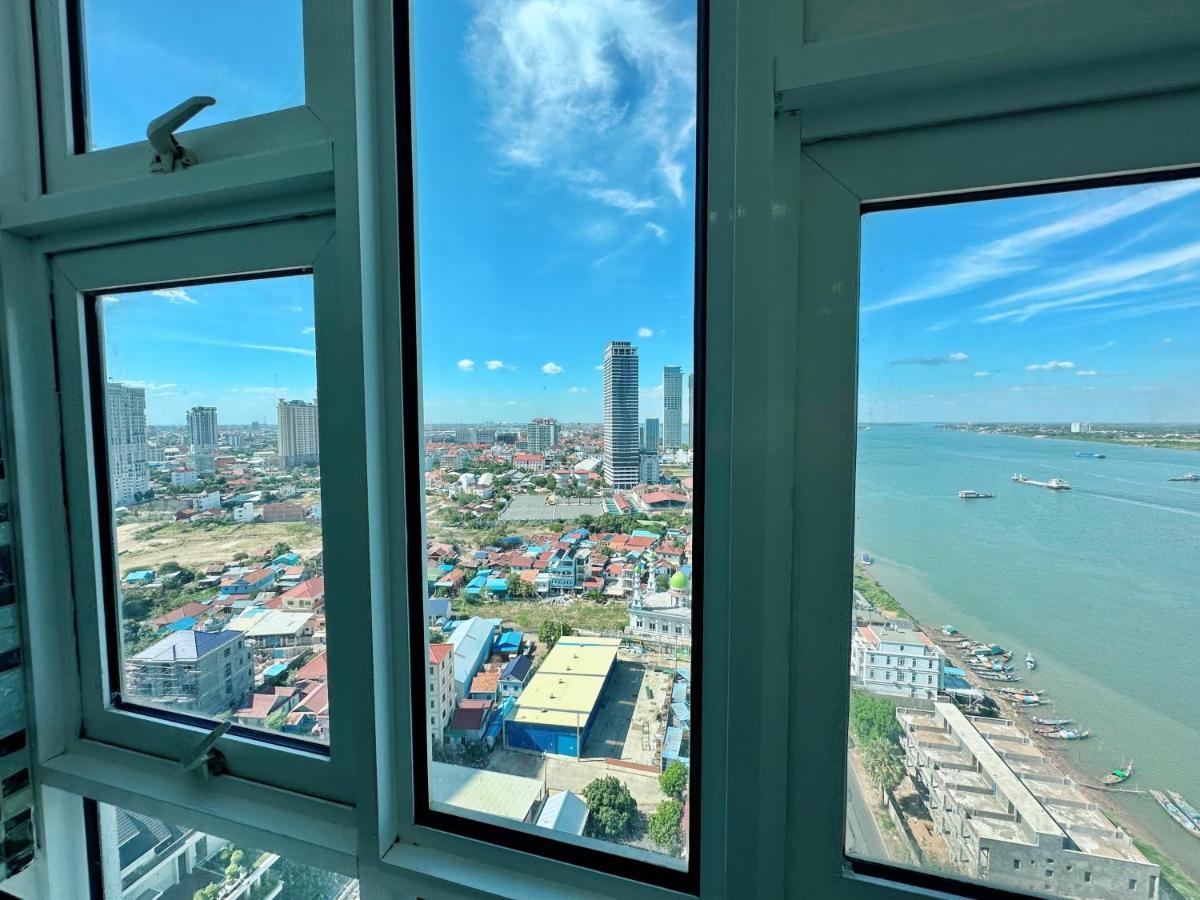 Infinity 28 Hotel And Residence Phnom Penh Bagian luar foto