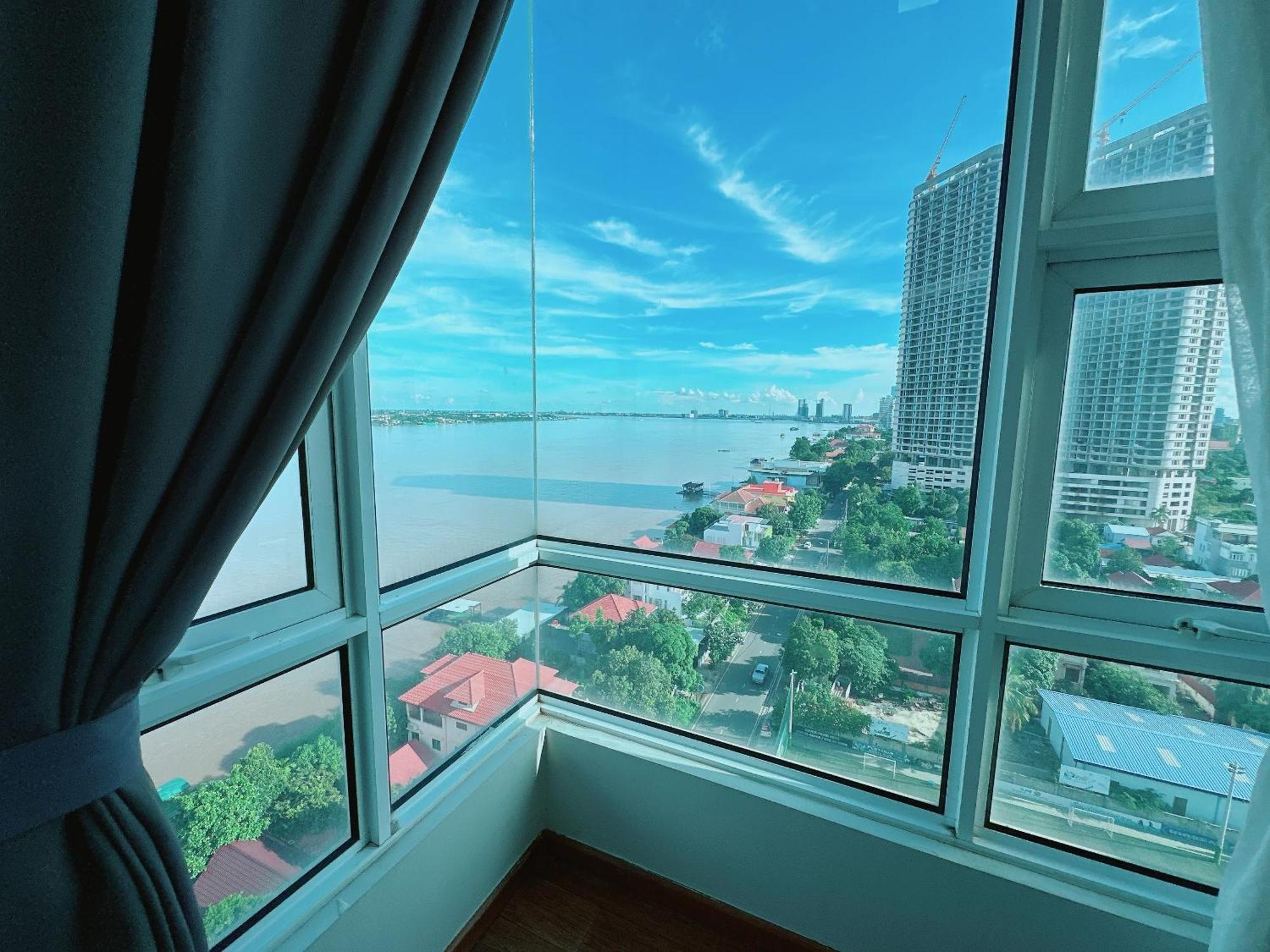 Infinity 28 Hotel And Residence Phnom Penh Bagian luar foto